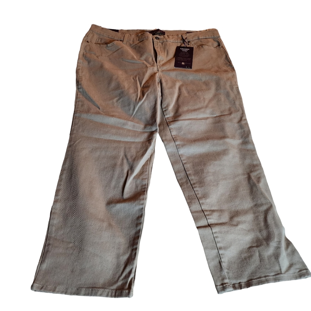 NWT Gloria Vanderbilt Women's Tan Tappered Pants Size 18WShort F15